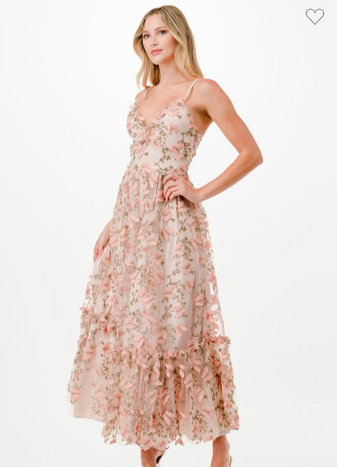 VESTIDO CON MARIPOSA 3D LD5406