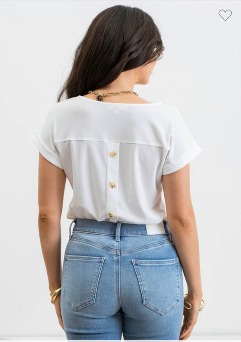 BLUSA CON BOTONES TB8422