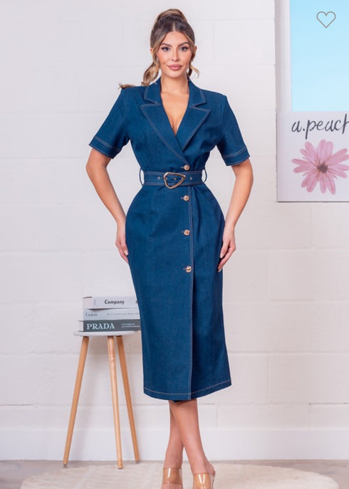 VESTIDO CON ABERTURA AD9117