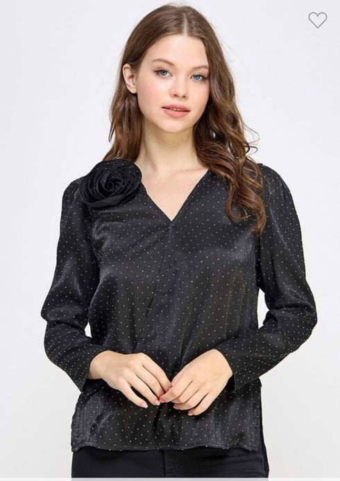 BLUSA CON FLOR JJ032