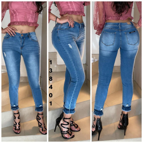 PANTALON RASGADO IP8658