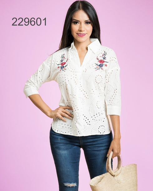 BLUSA BORDADA SD3270