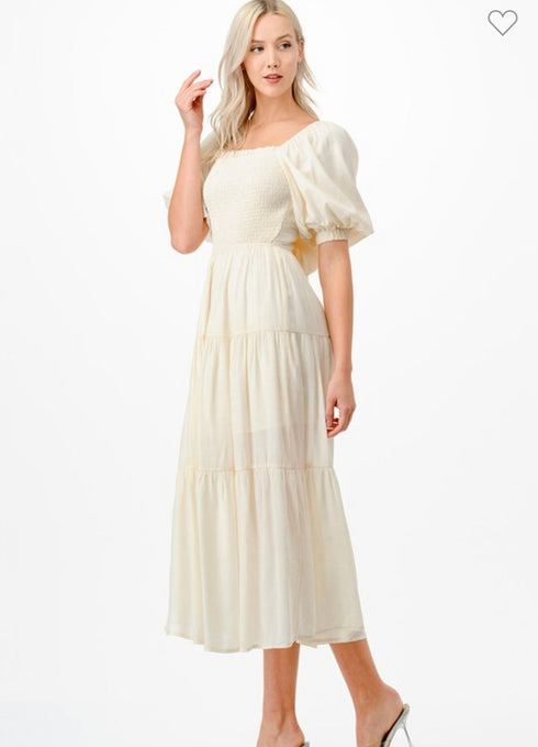 VESTIDO CON LAZO EN LA ESPALDA LD5076