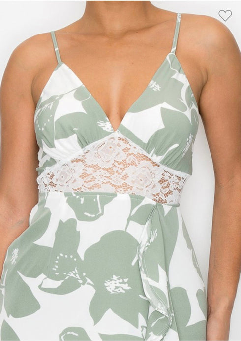 VESTIDO CON VOLANTES Y TIRANTES RVD4106